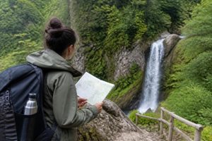 Karadeniz’de Şelale Gezisi Planlarken Güvenli Durak ve Yürüyüş Seçimi