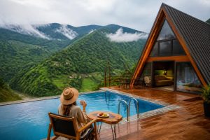 Rize Havuzlu Bungalov Kaç Gün İçin İdeal? Hafta Sonu Konaklama ve Çevre Gezisi Planı